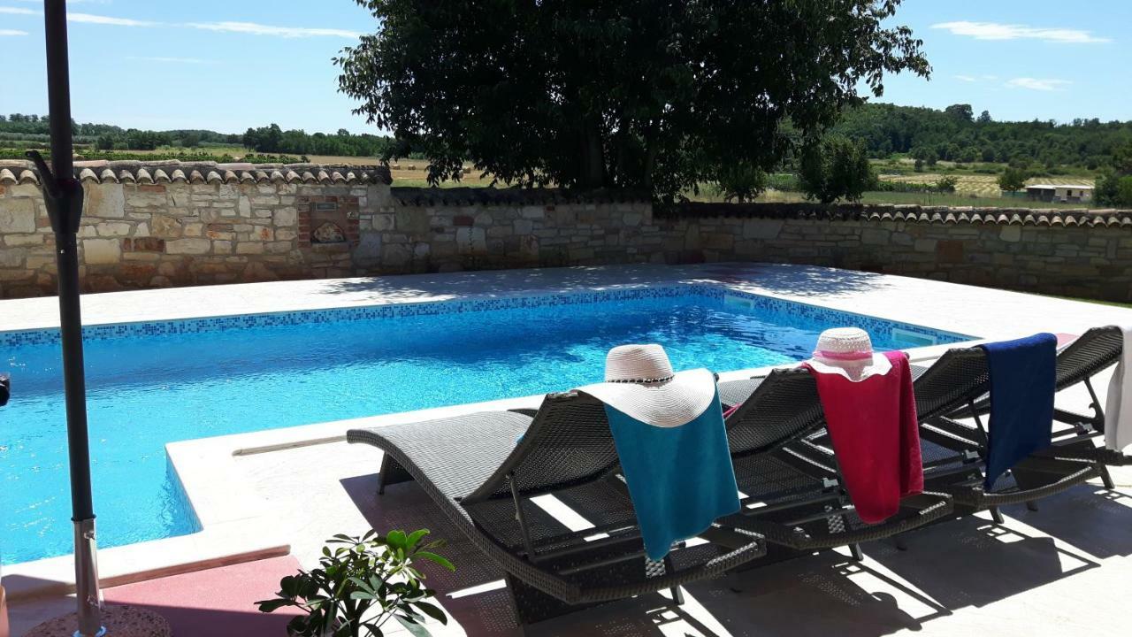 Porec Villa Luna With Pool المظهر الخارجي الصورة
